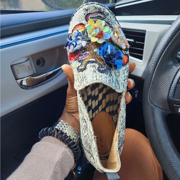 Bill Blass  - Picture 8 of 16